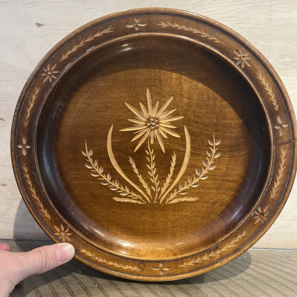 SWISS MUSICAL WOODEN PLATE Dish Jewelry Moulin Rouge Switzerland Gift carved